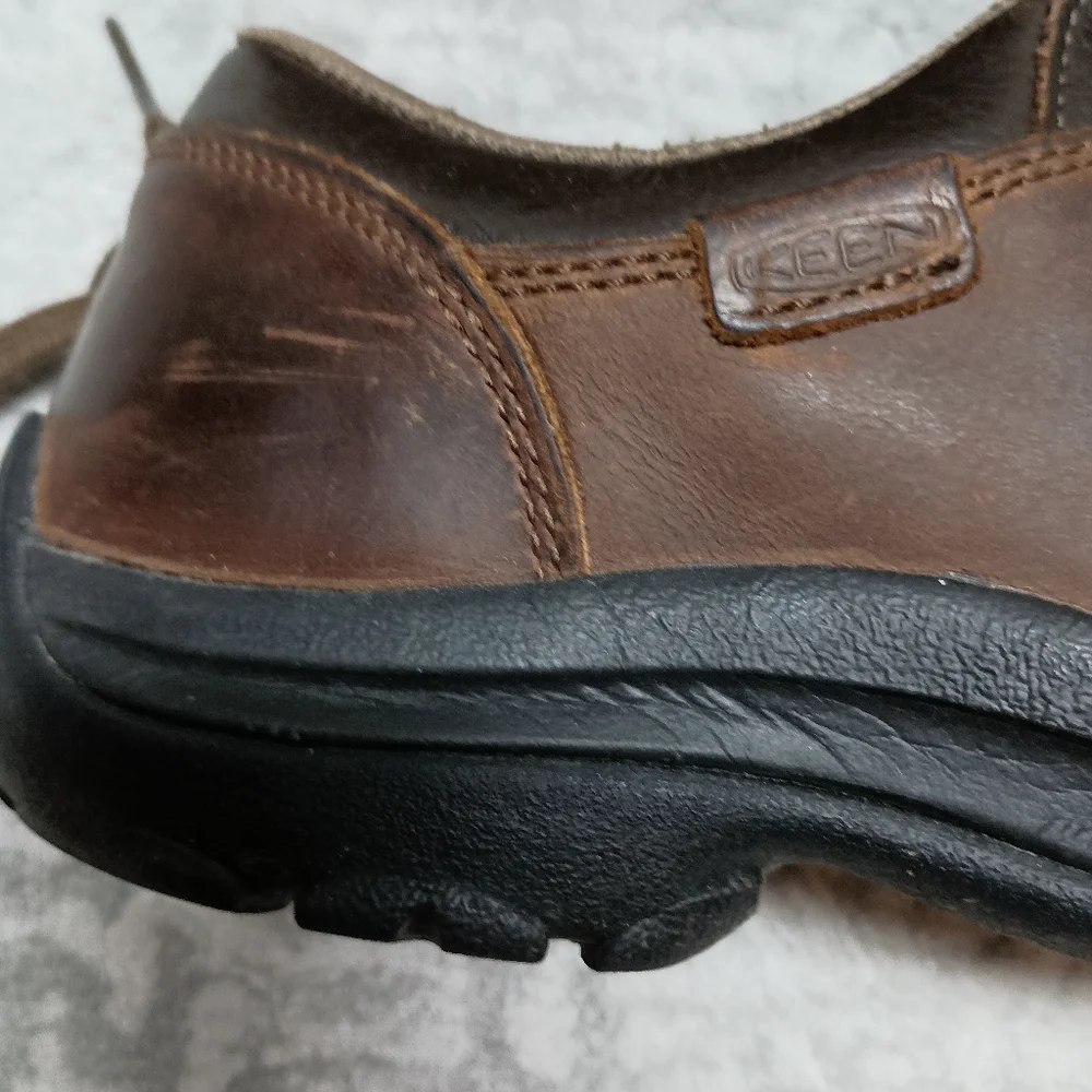 Keen Briggs Brown Hiking leather 2 tone Men's size 8.5